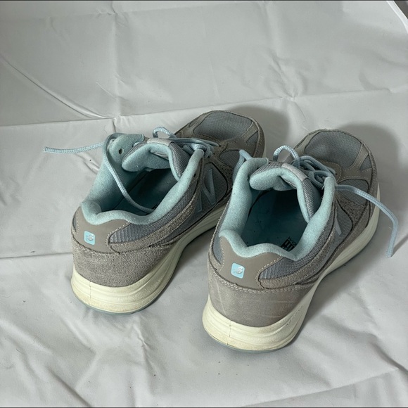 New Balance Suede Sneakers - Picture 3 of 5